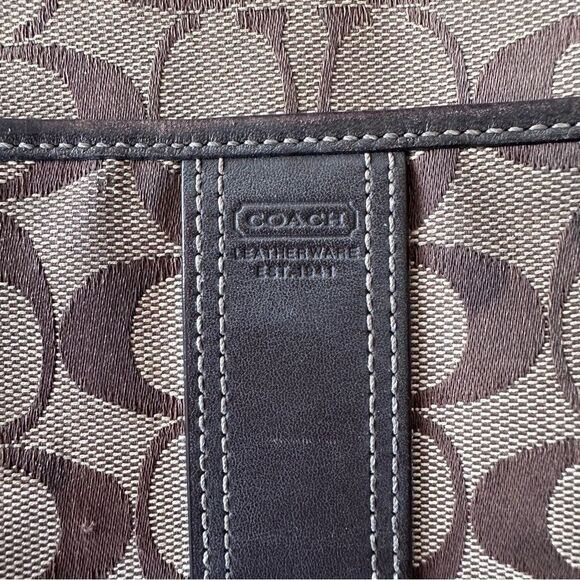 Coach Signature C Swingback Brown and Tan Leather Trim Cross Body Bag - Picture 2 of 8